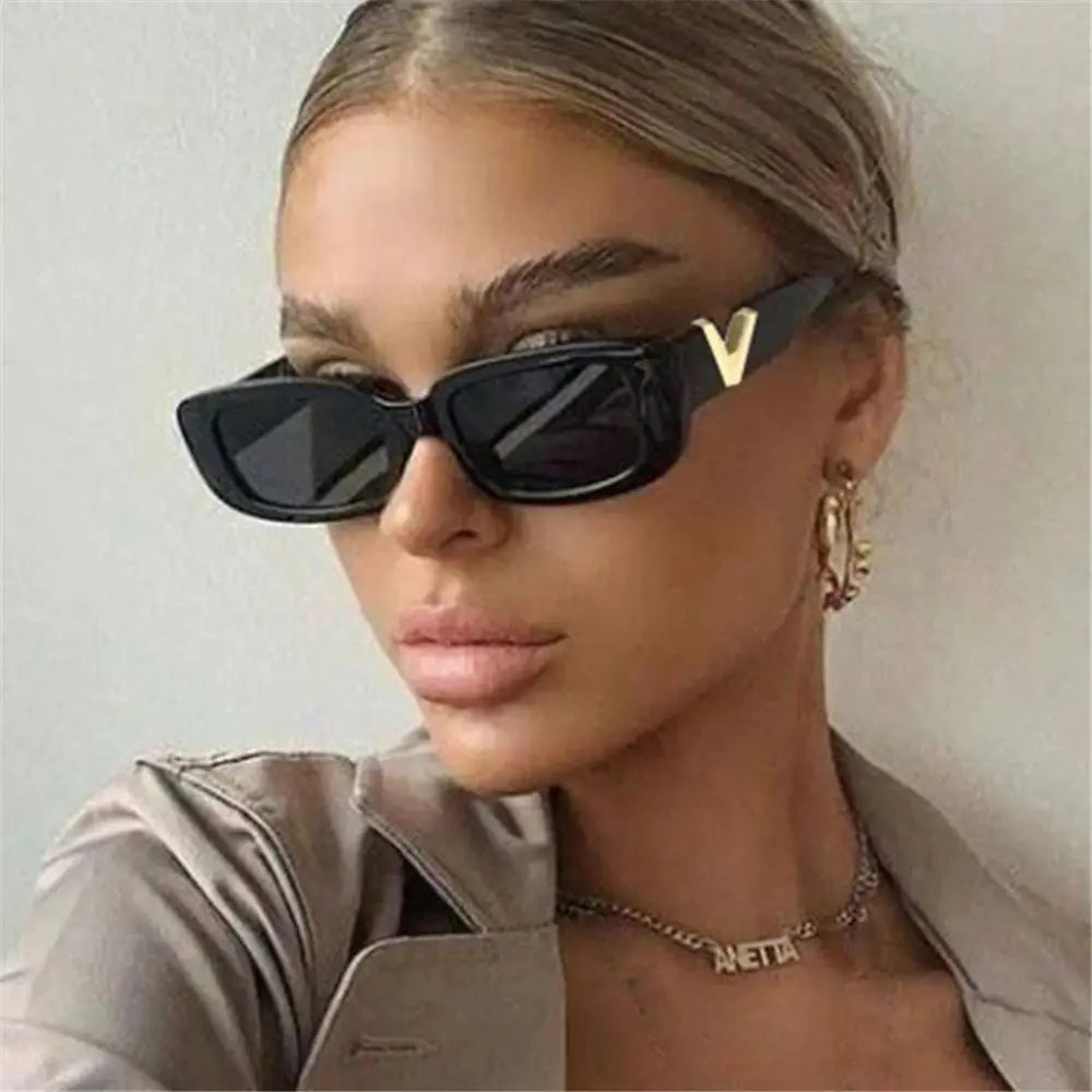Retro Cat eyt Frame Sunglasses Women 2023 Luxury V Sun Glasses Men Fashion Rectangle Jelly Sunglasses with Metal Hinges UV400