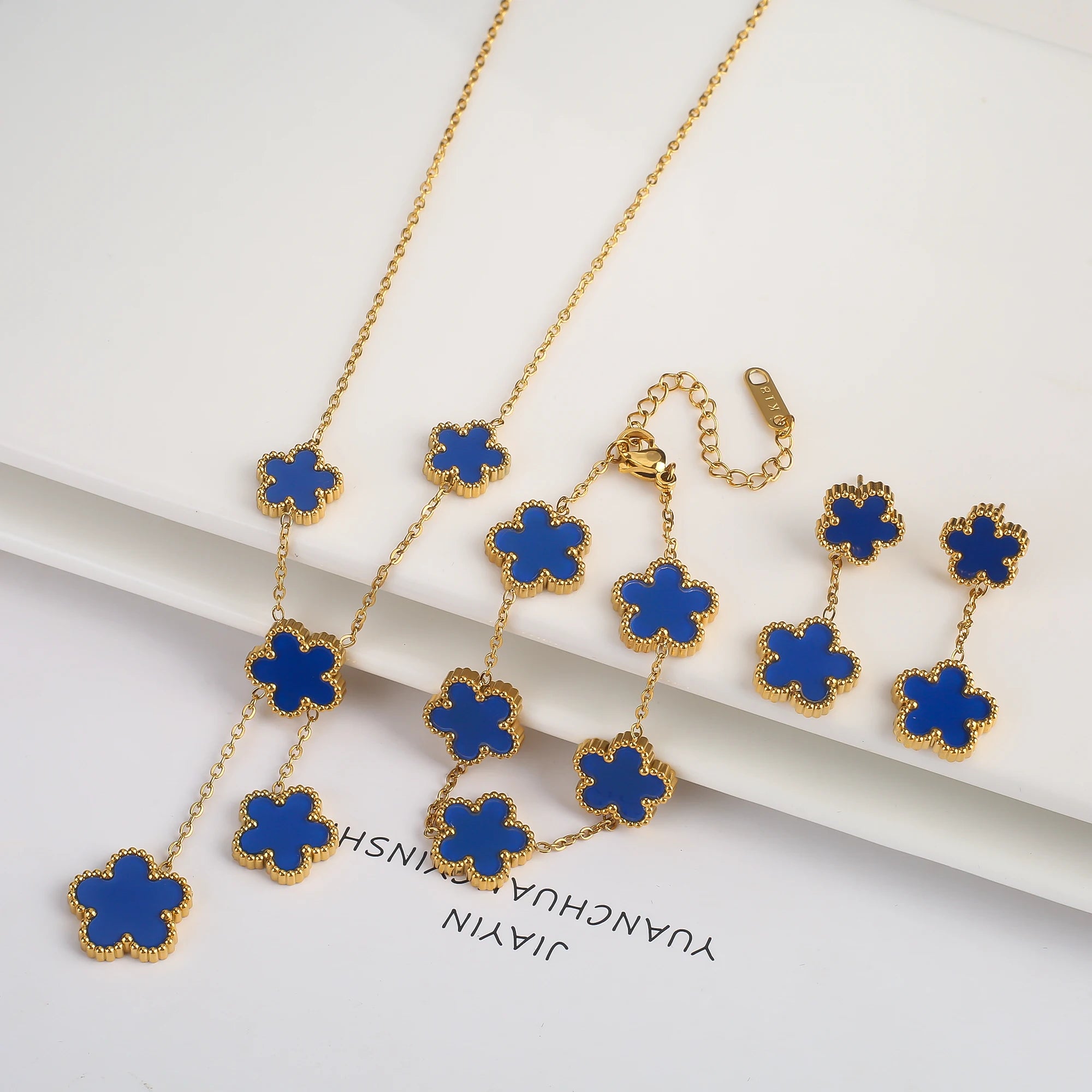 Hot Sale 3Pcs Stainless Steel 18k Gold-Plated Five-Leaf Flower Necklace Earrings Bracelet Jewelry Set For Woman Jewelry Clover