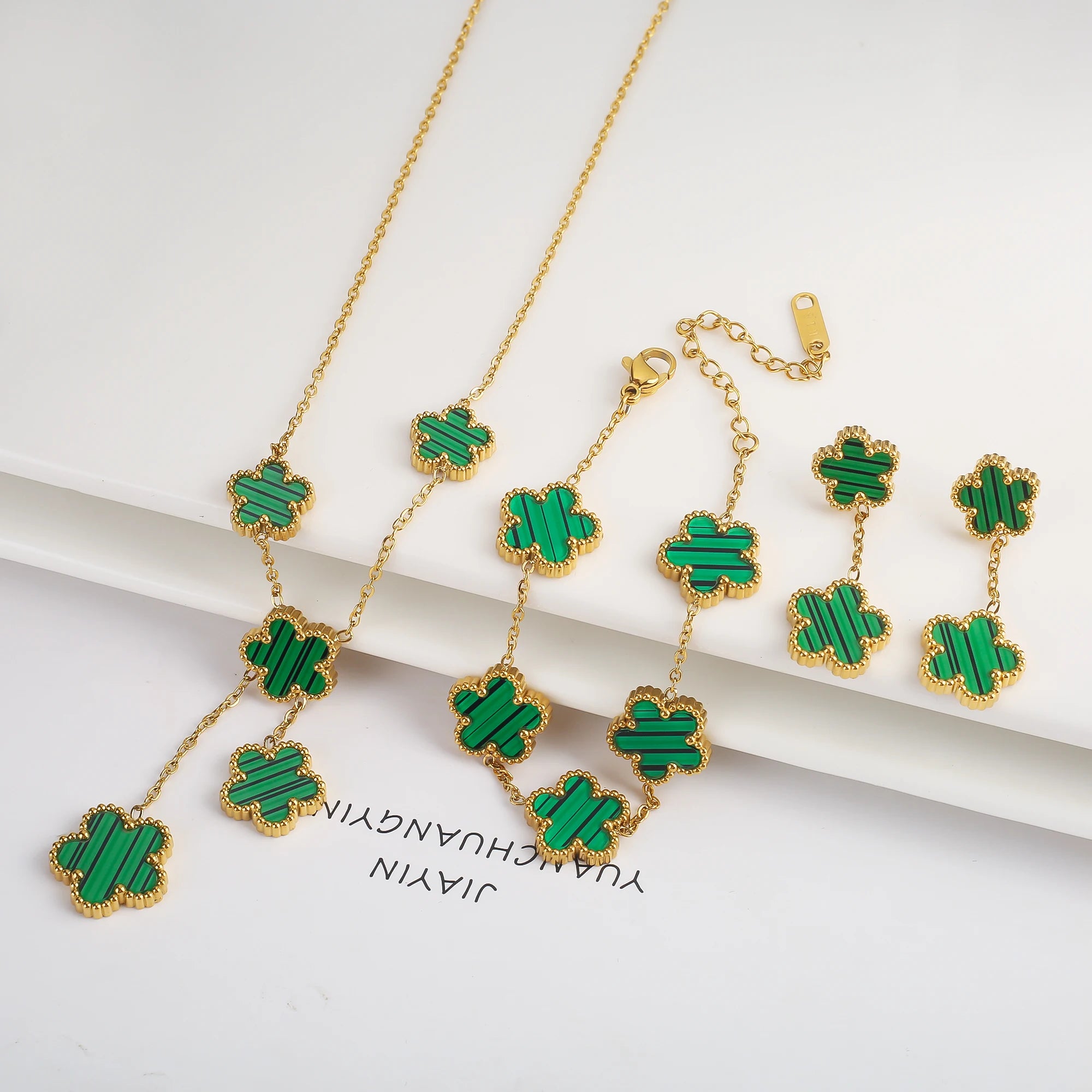 Hot Sale 3Pcs Stainless Steel 18k Gold-Plated Five-Leaf Flower Necklace Earrings Bracelet Jewelry Set For Woman Jewelry Clover