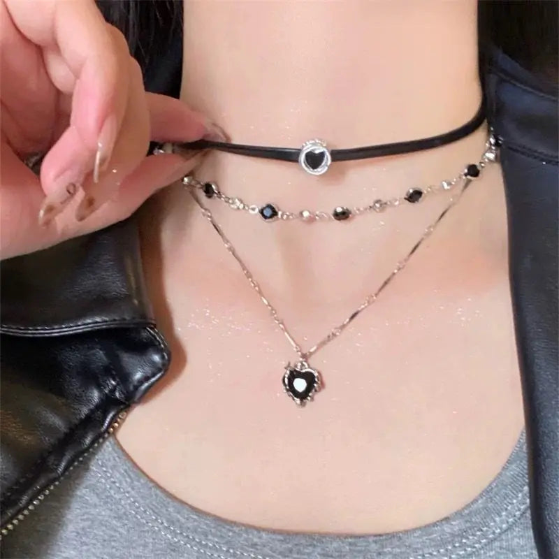 Gothic Y2K Multi Layer Black Peach Heart Pendant Choker Clavicle Chain Necklace For Women Girls Aesthetic Jewelry Accessories