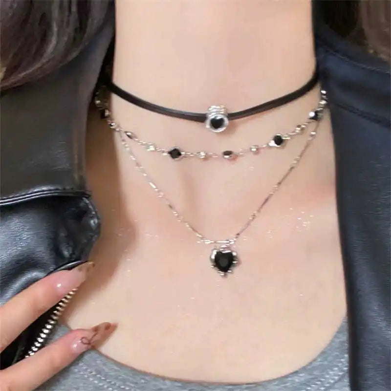 Gothic Y2K Multi Layer Black Peach Heart Pendant Choker Clavicle Chain Necklace For Women Girls Aesthetic Jewelry Accessories