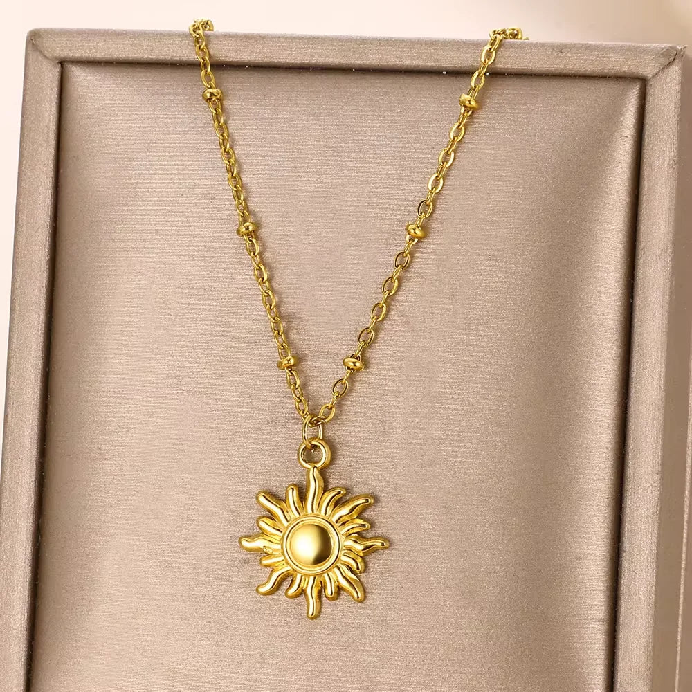 Stainless Steel Geometric Necklace For Women Fashion Sun Sunflower Pendant Clavicle Chain Aesthetic Jewelry Accessories Femme