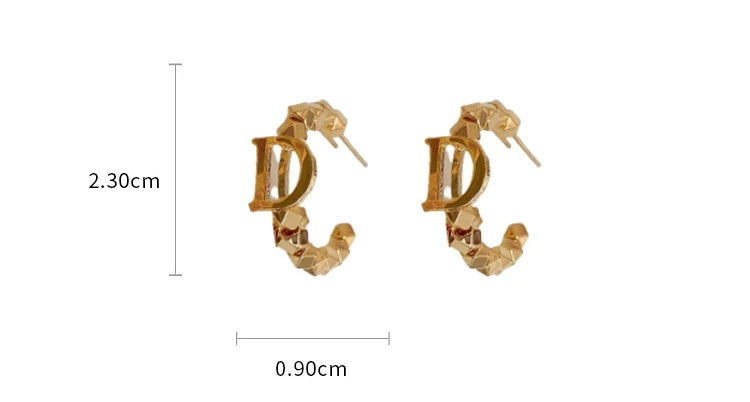 Minar Hip Hop Rock Gold Color Alloy Beads C Shaped Earring for Women Letter Circle Geometric Hoop Earrings Statement Jewellery