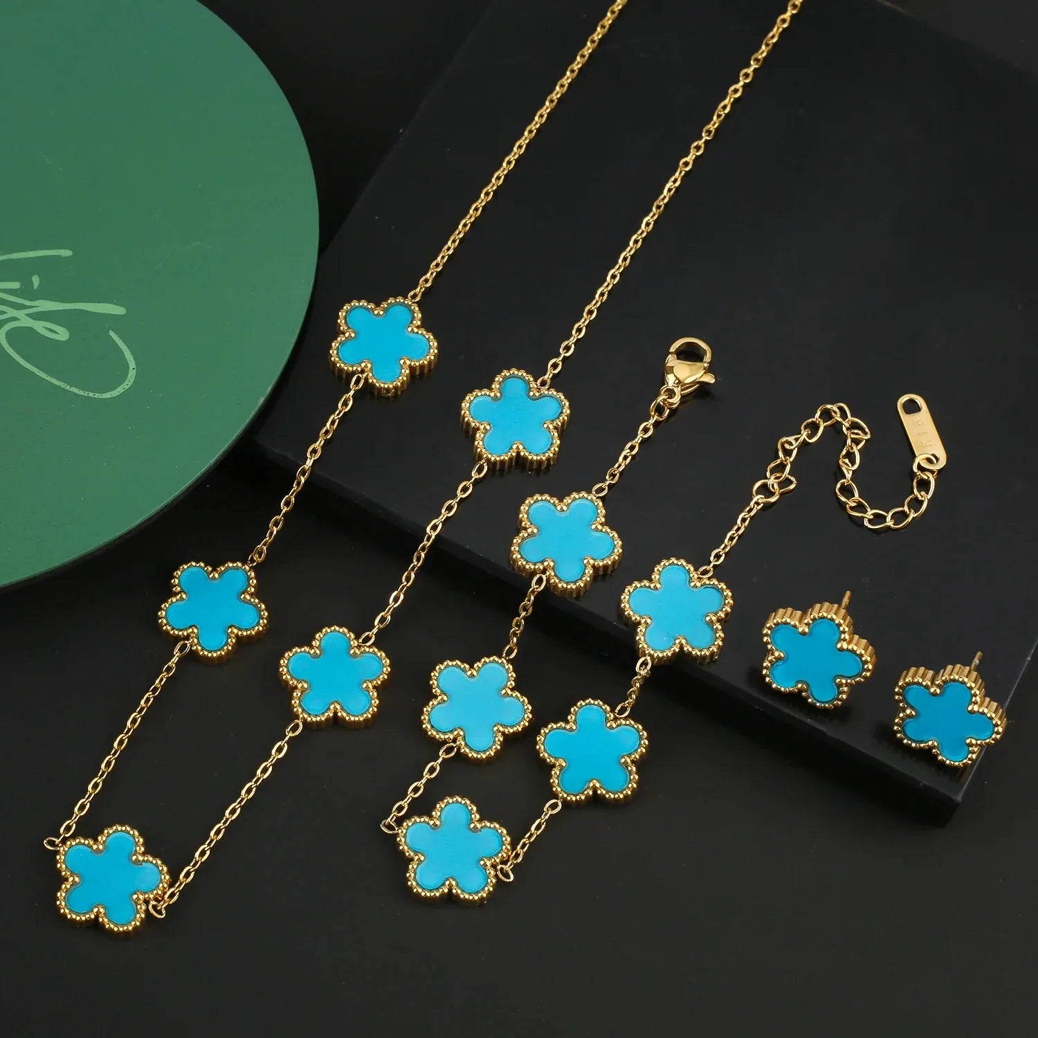 Hot Sale 3Pcs Stainless Steel 18k Gold-Plated Five-Leaf Flower Necklace Earrings Bracelet Jewelry Set For Woman Jewelry Clover