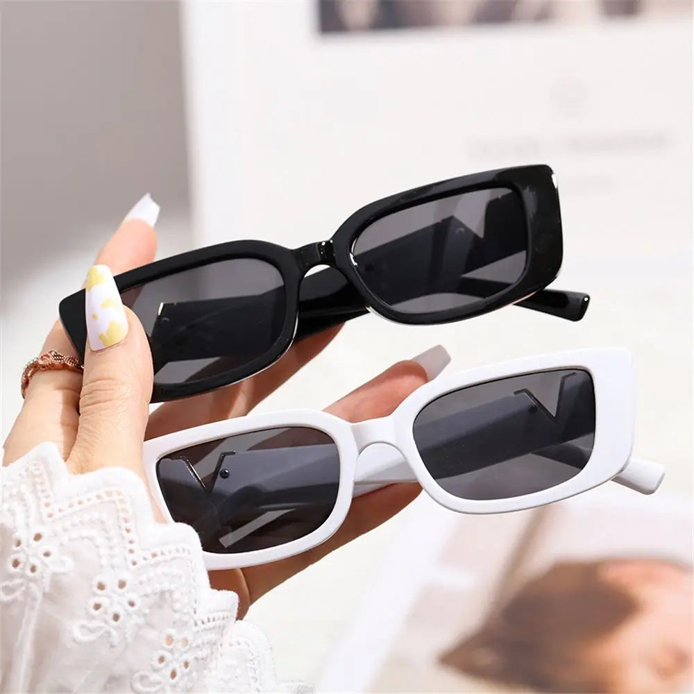 Retro Cat eyt Frame Sunglasses Women 2023 Luxury V Sun Glasses Men Fashion Rectangle Jelly Sunglasses with Metal Hinges UV400