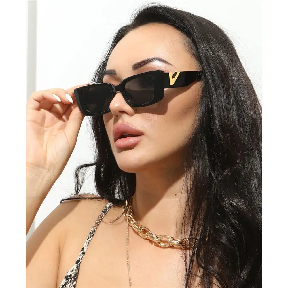 Retro Cat eyt Frame Sunglasses Women 2023 Luxury V Sun Glasses Men Fashion Rectangle Jelly Sunglasses with Metal Hinges UV400