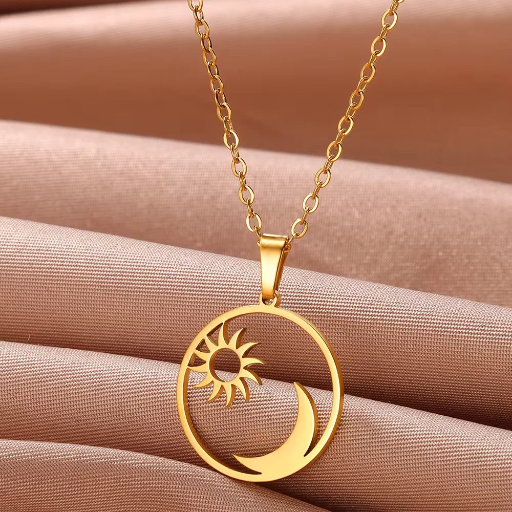 Stainless Steel Geometric Necklace For Women Fashion Sun Sunflower Pendant Clavicle Chain Aesthetic Jewelry Accessories Femme